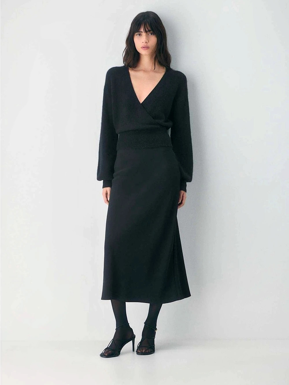 Wilfred SoftSpoke Dear Wrap Sweater Black V-Neck 2XS
